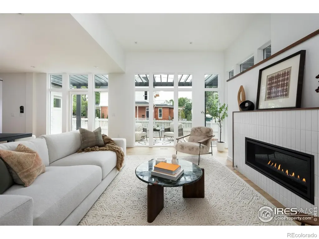 934 Spruce Street Boulder CO 80302