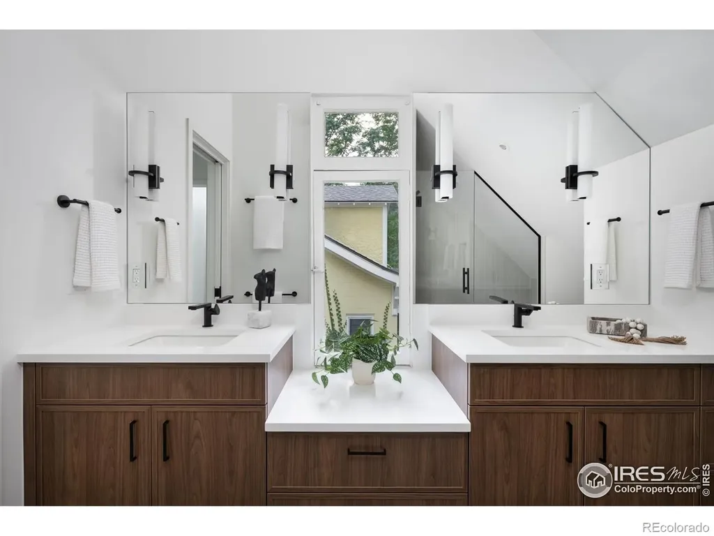 934 Spruce Street Boulder CO 80302
