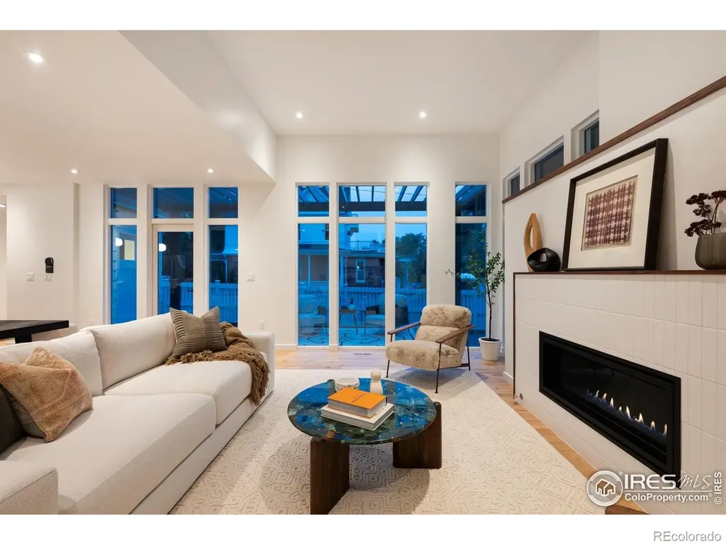 934 Spruce Street Boulder CO 80302