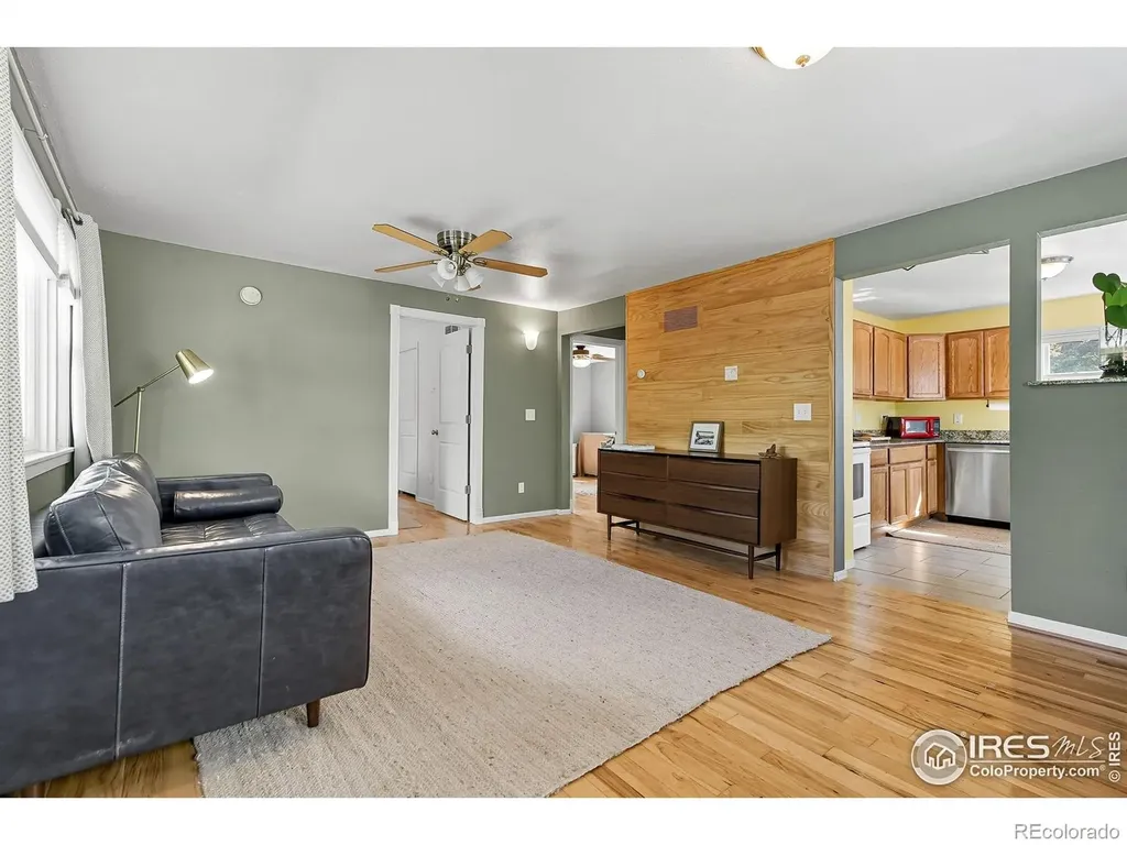 342 4th Avenue Lyons CO 80540