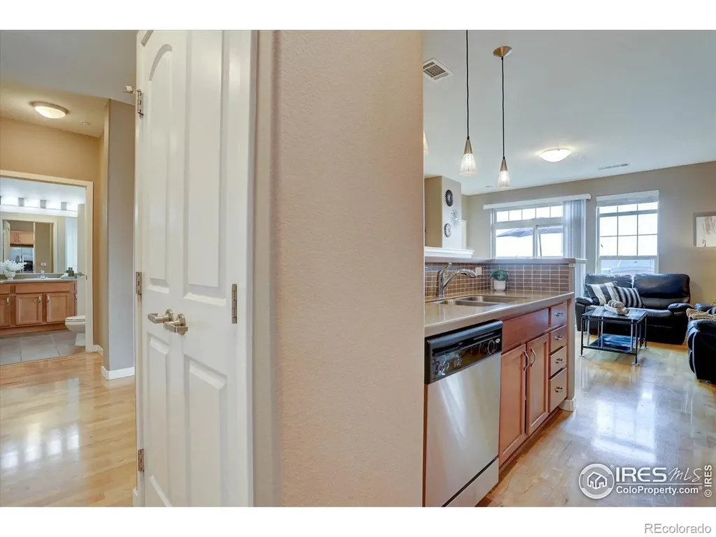 13456 Via Varra Broomfield CO 80020