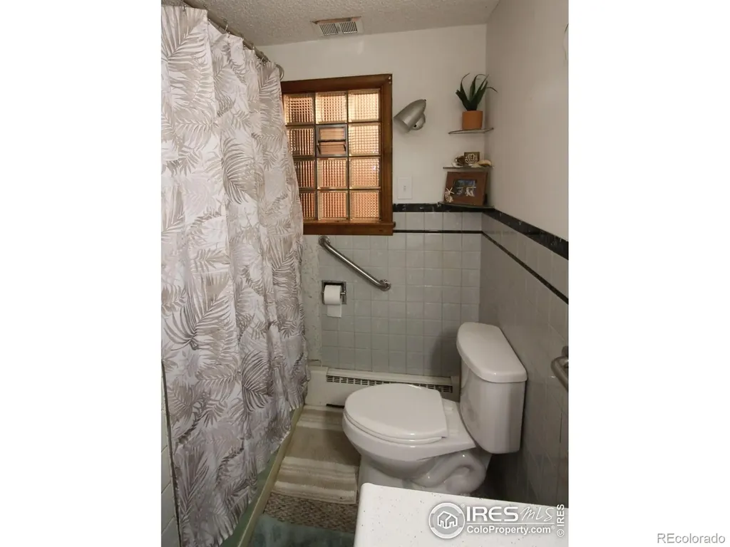 221 N Wallace Avenue Haxtun CO 80731
