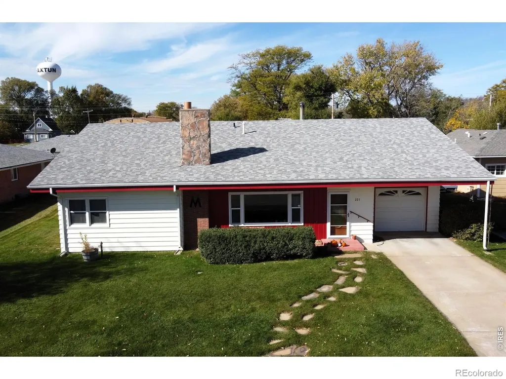 221 N Wallace Avenue Haxtun CO 80731