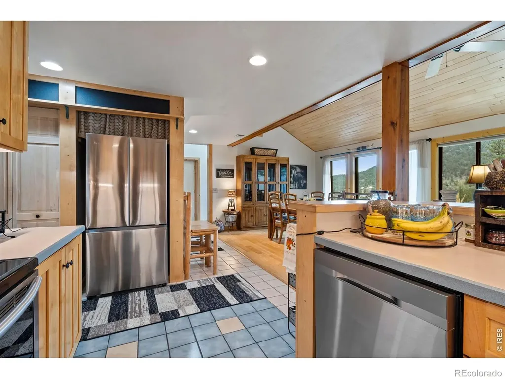 123 Mohawk Road Lyons CO 80540