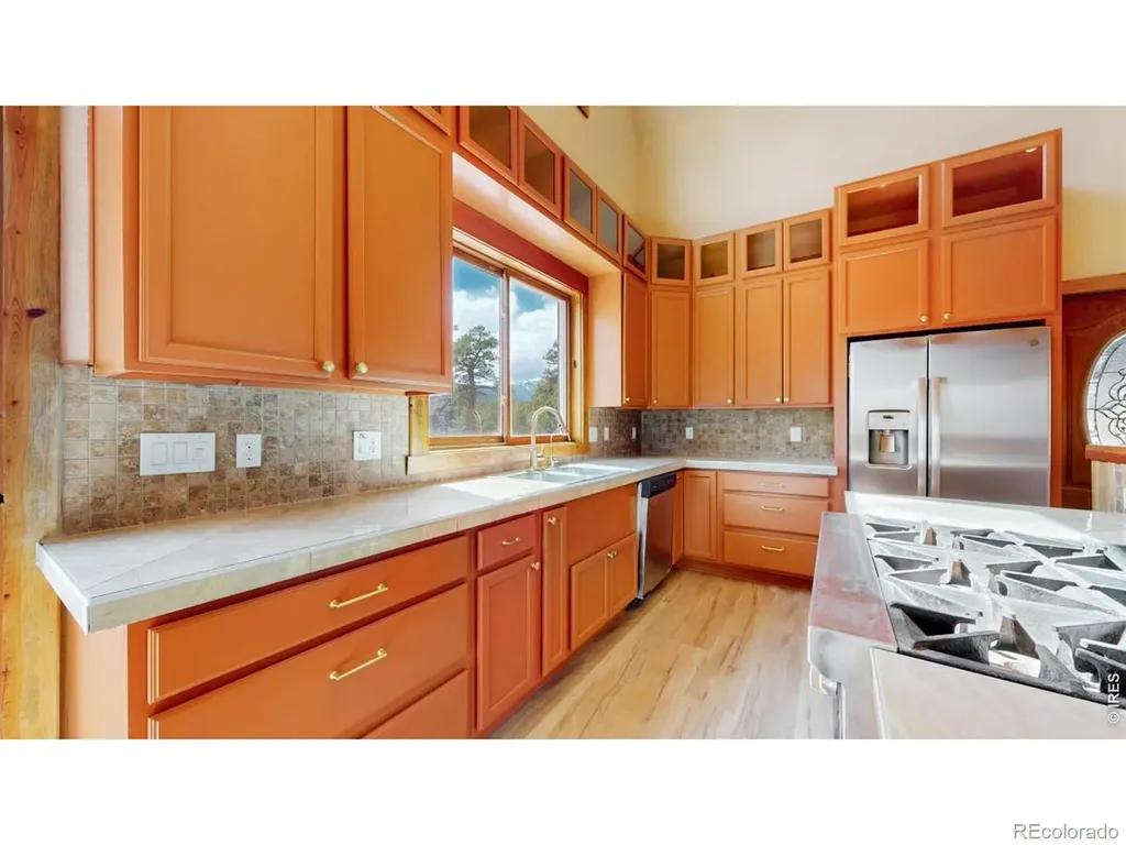 598 Taylor Road Lyons CO 80540