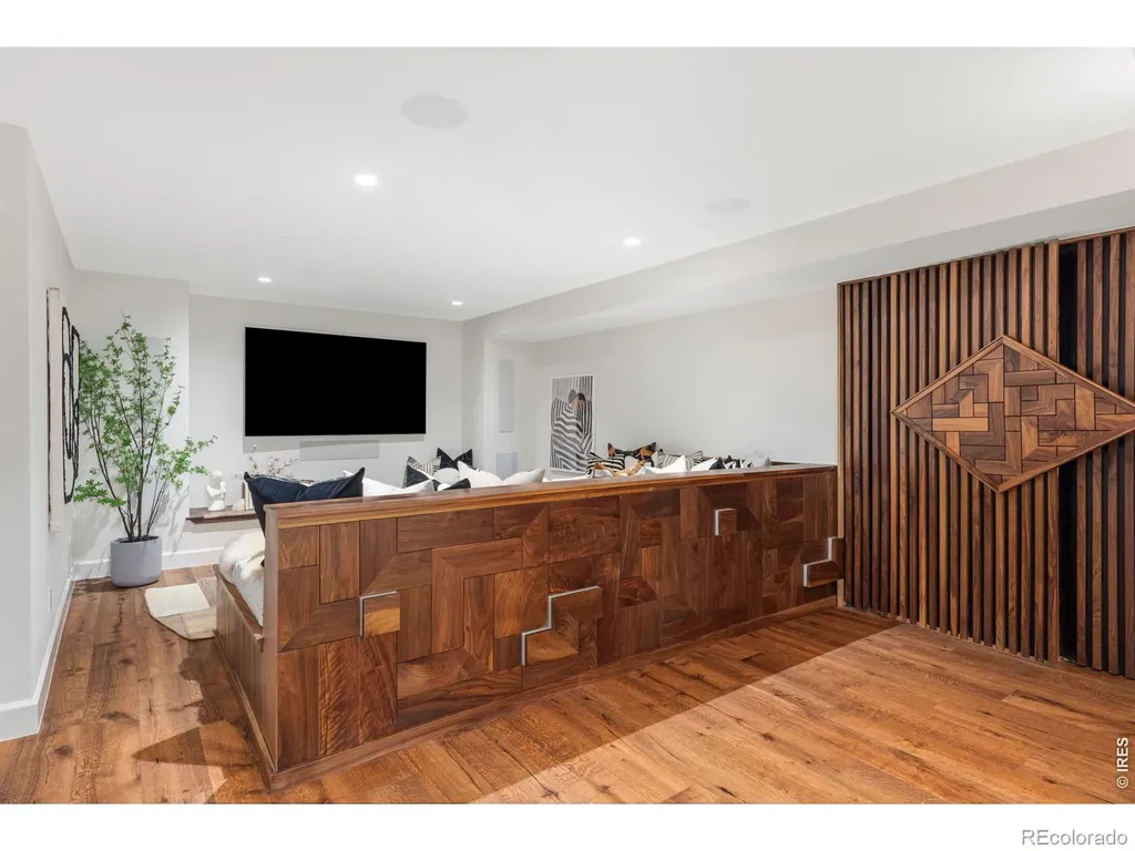 1070 Juniper Avenue Boulder CO 80304