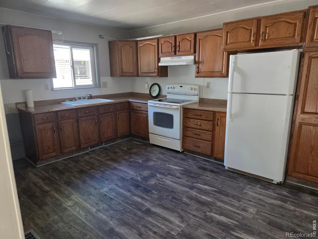 407 Carson Street Brush CO 80723