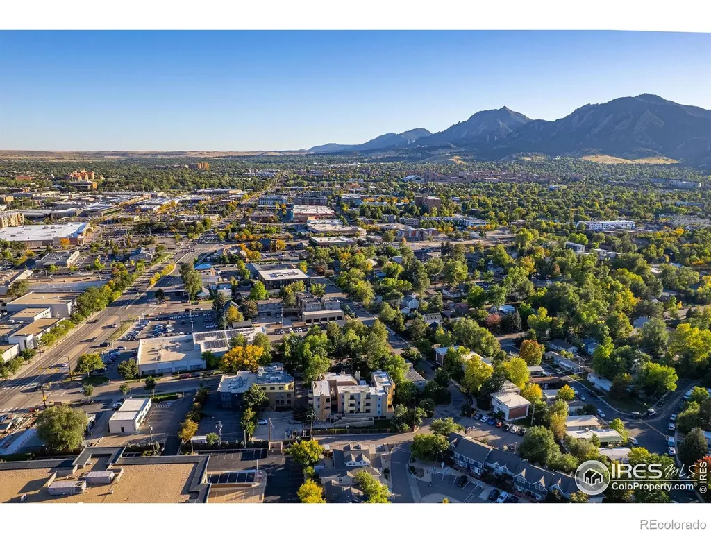 2711 Mapleton Avenue Boulder CO 80304
