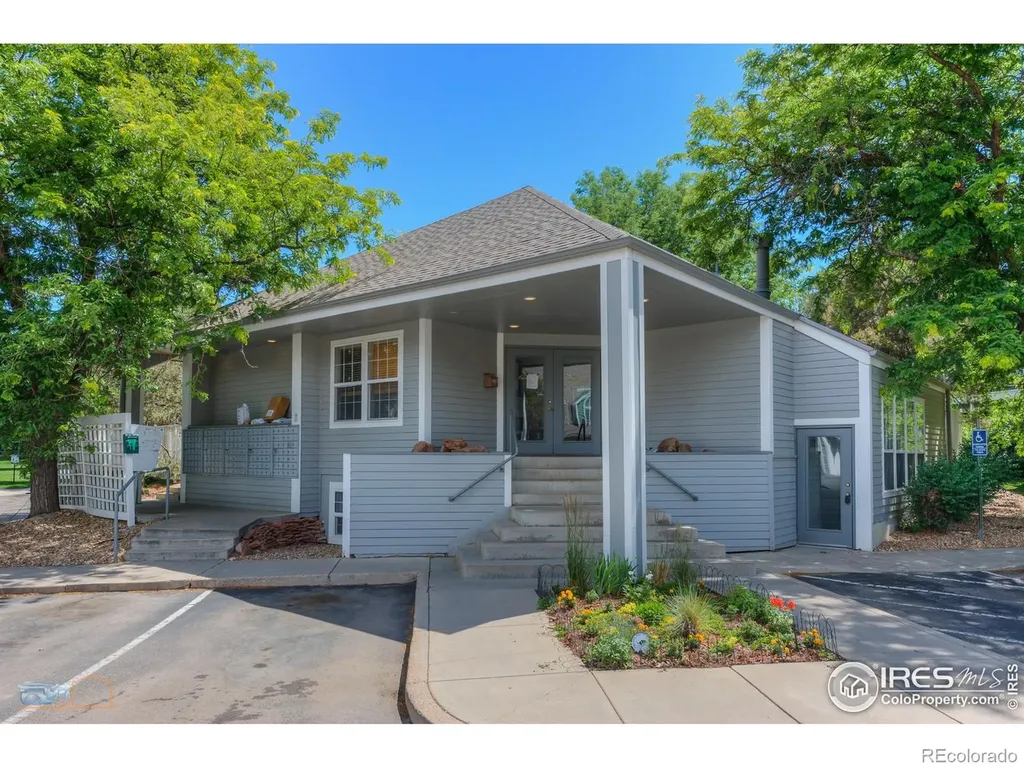 7443 Singing Hills Court Boulder CO 80301