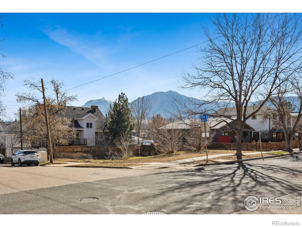 2240 Bluff Street Boulder CO 80304