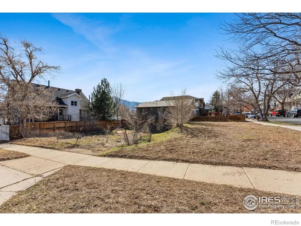 2240 Bluff Street Boulder CO 80304