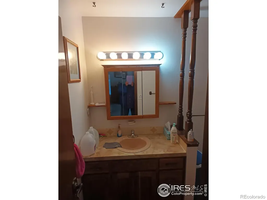 209 Crown Point Drive Bellvue CO 80512