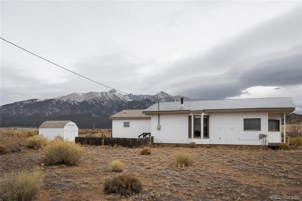 32500 Oak Avenue Blanca CO 81123