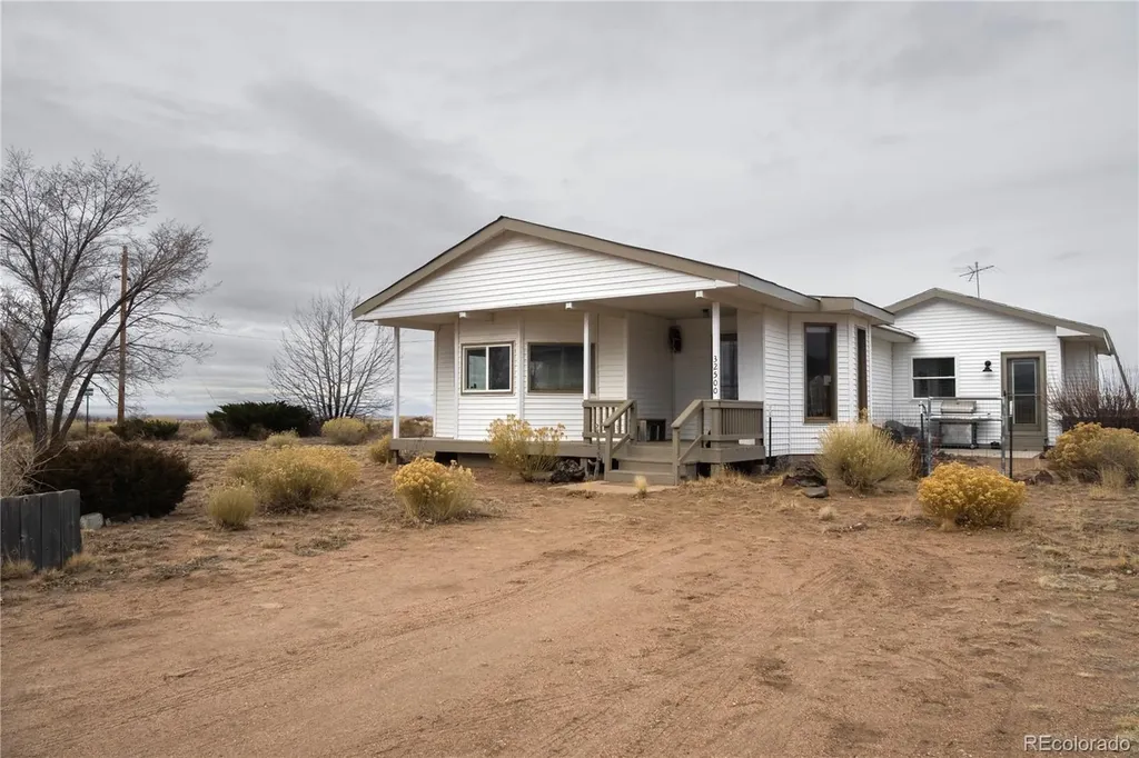 32500 Oak Avenue Blanca CO 81123