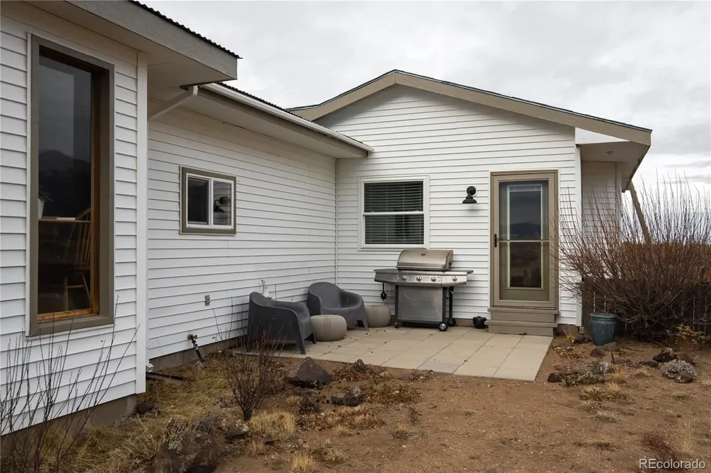 32500 Oak Avenue Blanca CO 81123