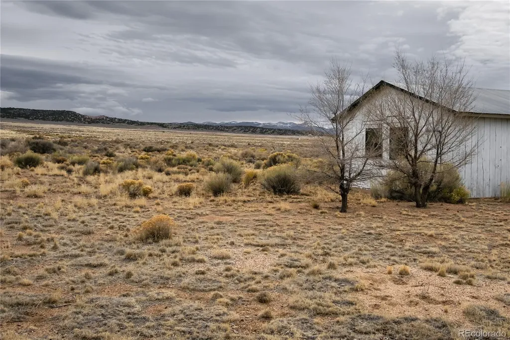 32500 Oak Avenue Blanca CO 81123