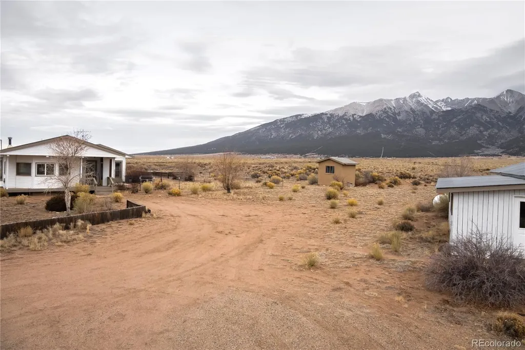 32500 Oak Avenue Blanca CO 81123