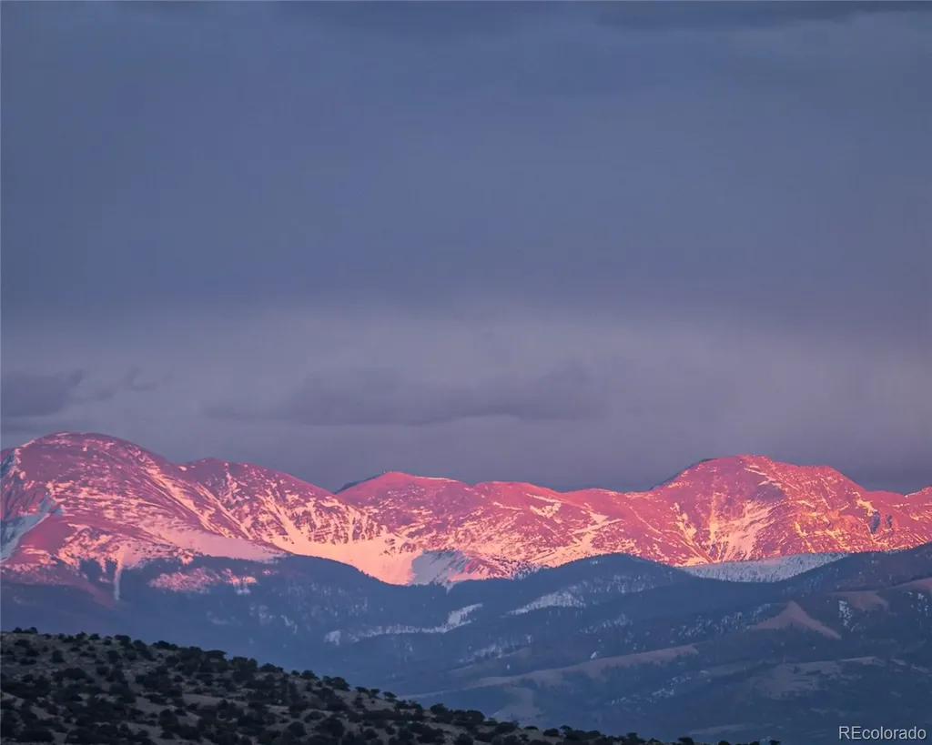32500 Oak Avenue Blanca CO 81123