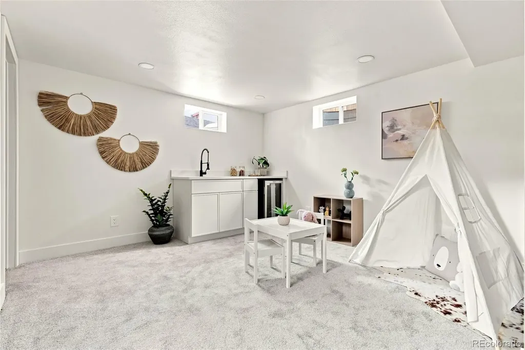 3675 Elm Street Denver CO 80207