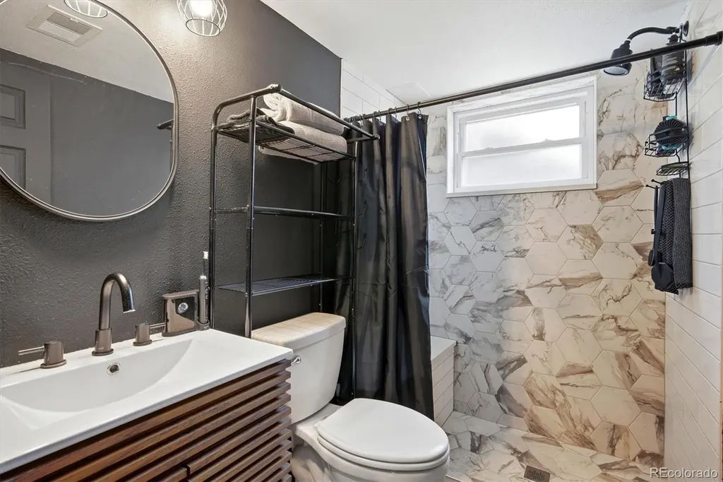 986 E 114th Place Denver CO 80233