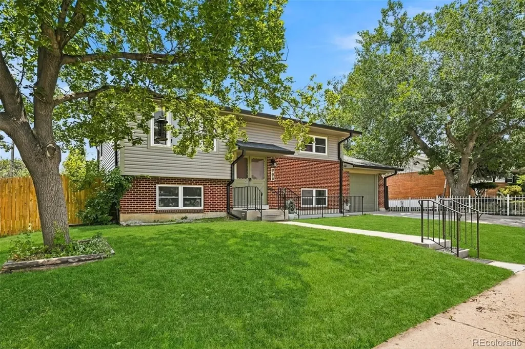 986 E 114th Place Denver CO 80233