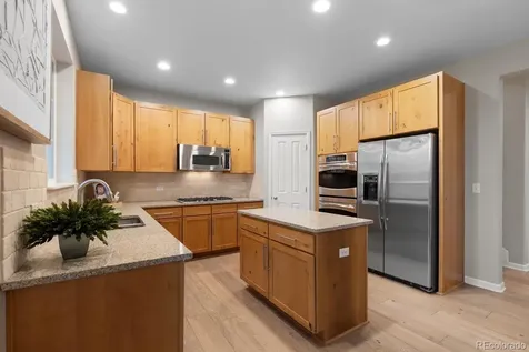 592 Meadowleaf Lane Littleton CO 80126
