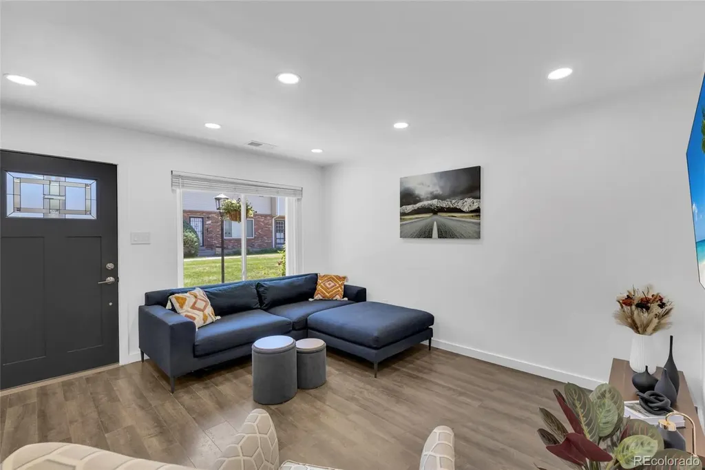 9240 E Lehigh Avenue Denver CO 80237