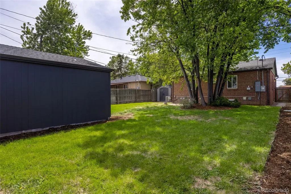 3336 Magnolia Street Denver CO 80207