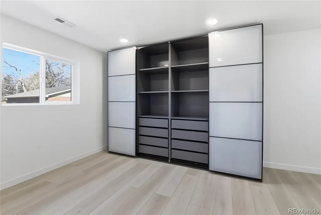 1431 S Glencoe Street Denver CO 80222