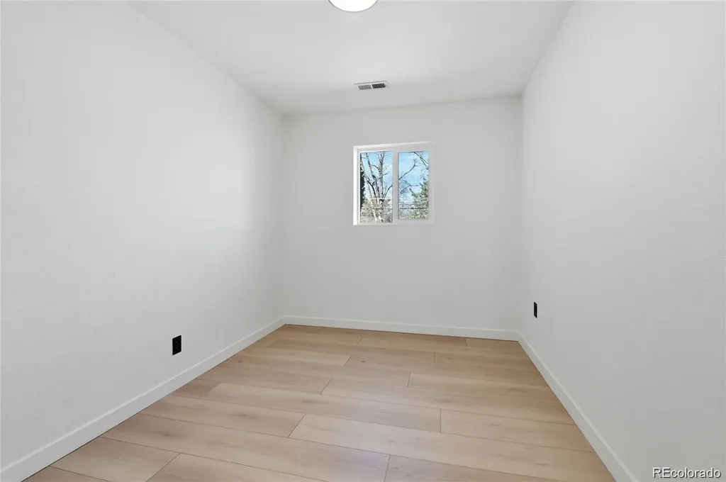 1431 S Glencoe Street Denver CO 80222
