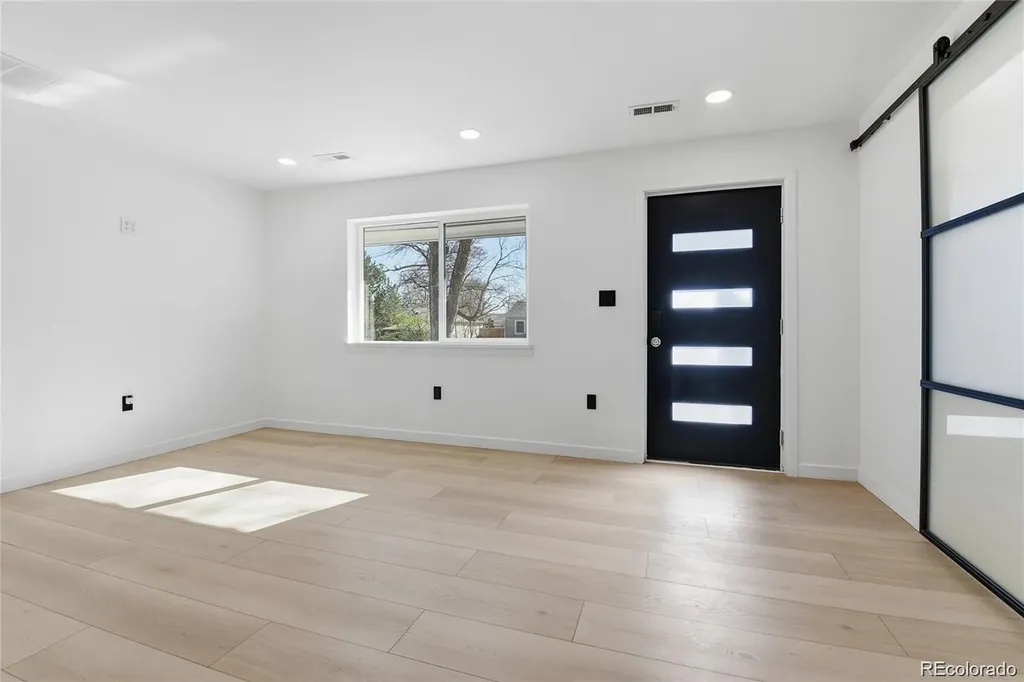1431 S Glencoe Street Denver CO 80222