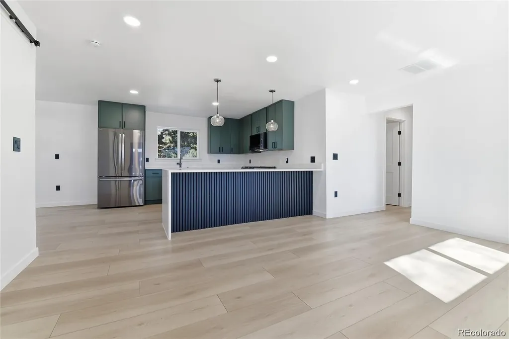 1431 S Glencoe Street Denver CO 80222