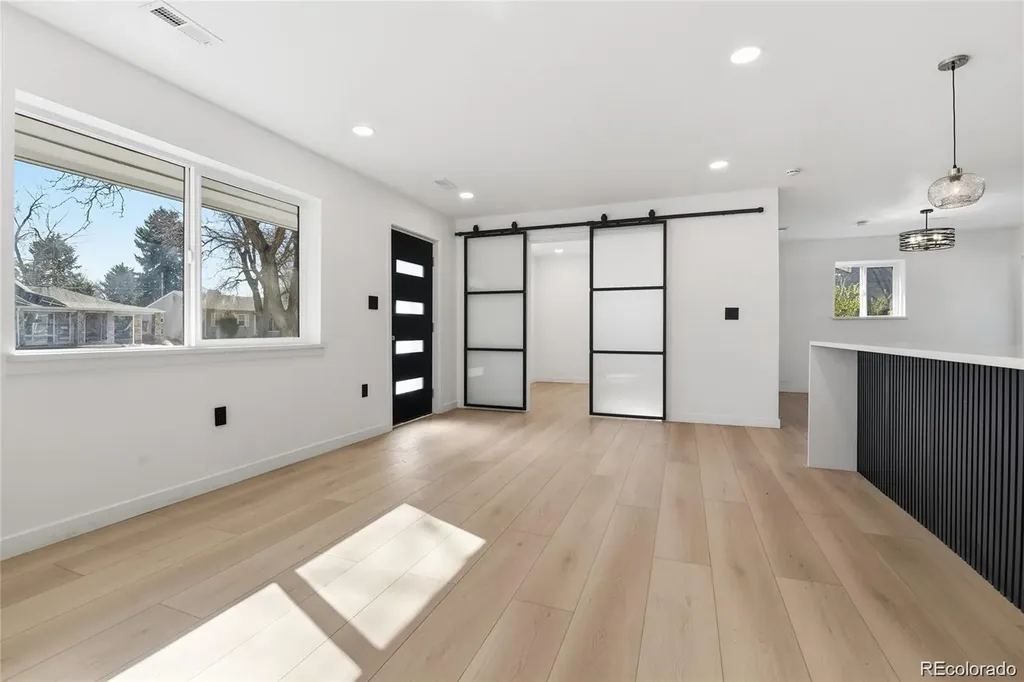 1431 S Glencoe Street Denver CO 80222