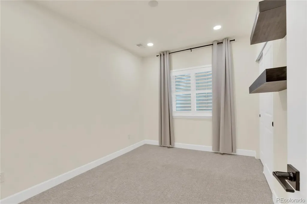 22629 E Tufts Place Aurora CO 80015