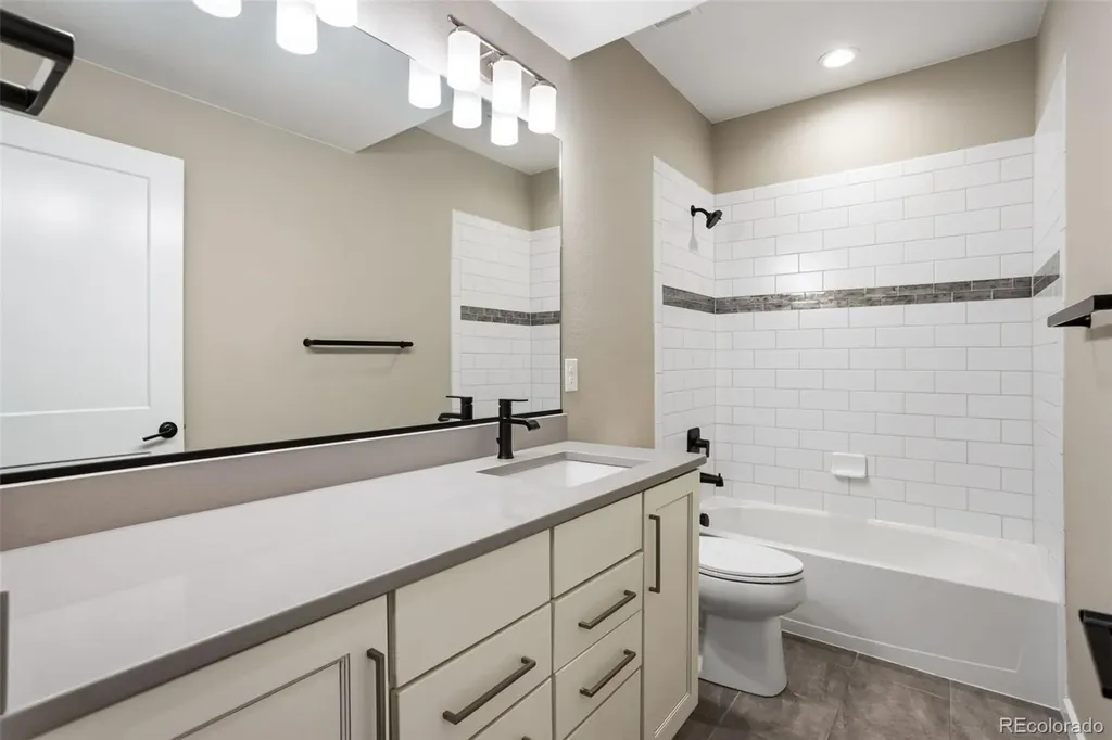 1992 Walnut Creek Court Colorado Springs CO 80921