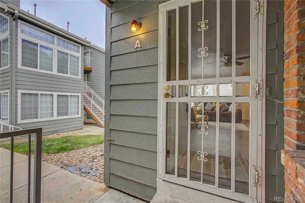 868 S Reed Court Lakewood CO 80226