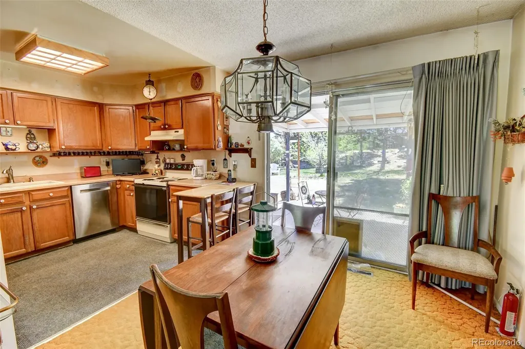 6673 S Dahlia Circle Centennial CO 80121