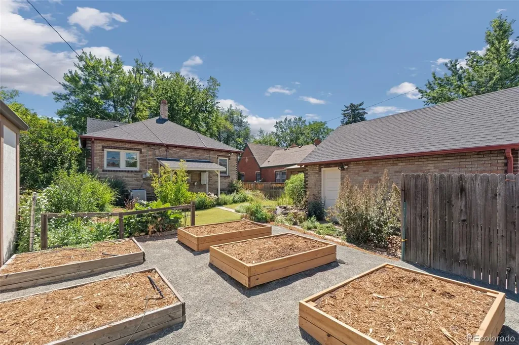 1567 Ivanhoe Street Denver CO 80220