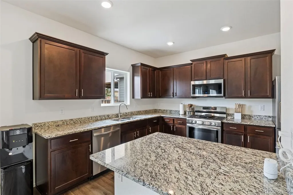 6206 Meadowbank Lane Colorado Springs CO 80925