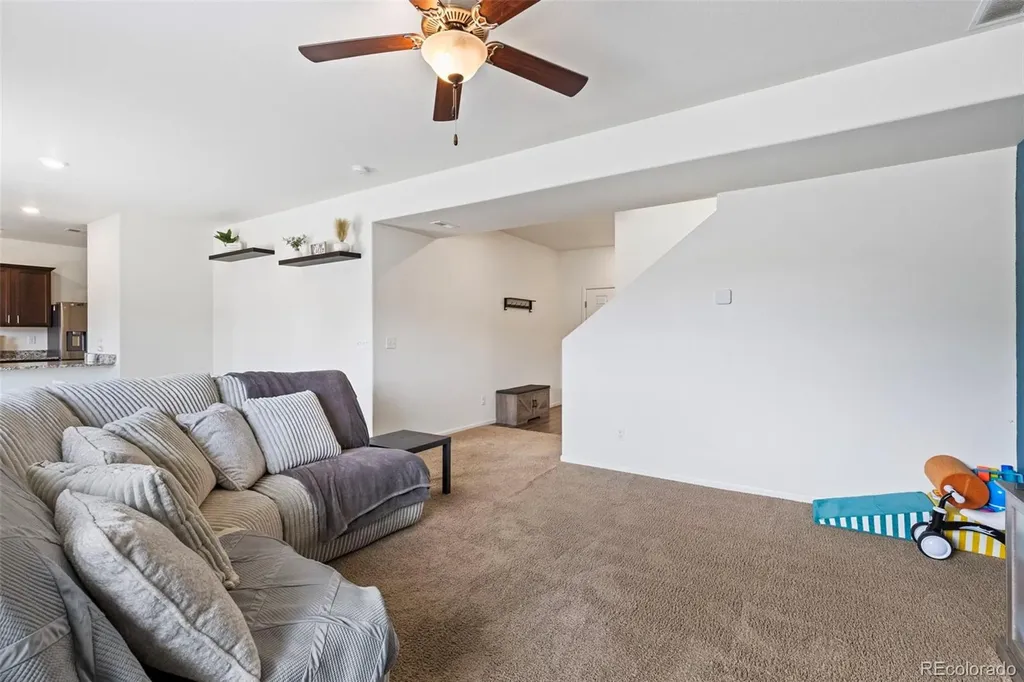 6206 Meadowbank Lane Colorado Springs CO 80925