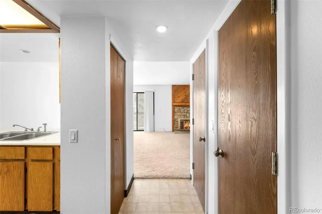 4896 S Dudley Street Littleton CO 80123