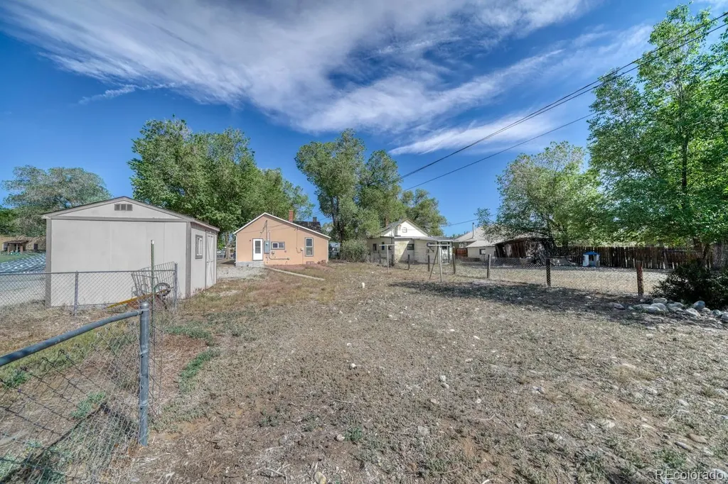 1347 H Street Salida CO 81201