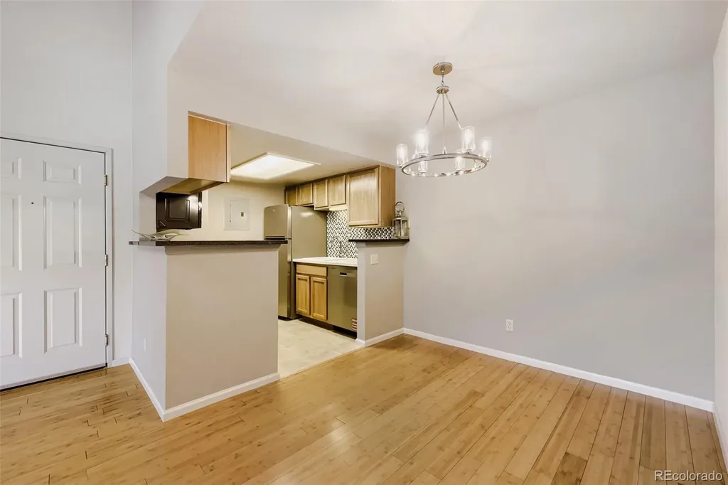 10293 E Peakview Avenue Englewood CO 80111