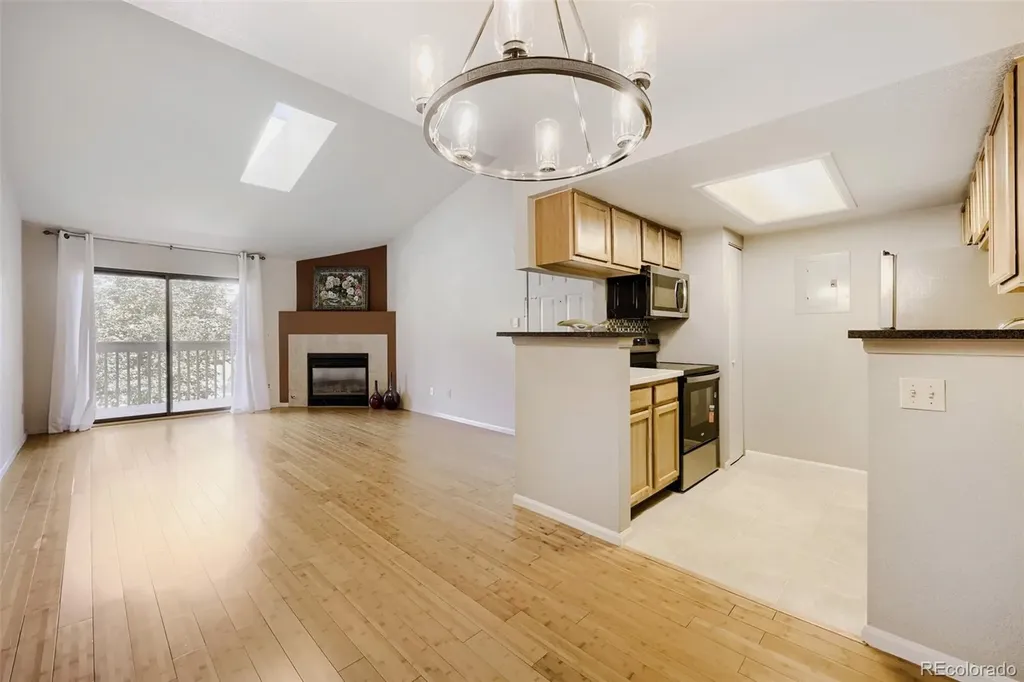 10293 E Peakview Avenue Englewood CO 80111