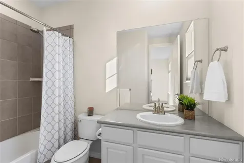27267 E Jamison Place Aurora CO 80016