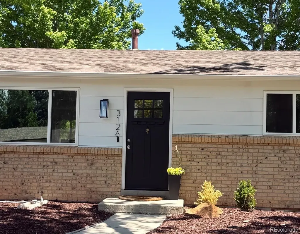 3126 S Emporia Court Denver CO 80231