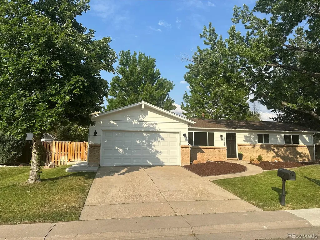 3126 S Emporia Court Denver CO 80231