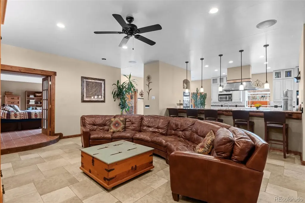4920 S Inca Drive Englewood CO 80110