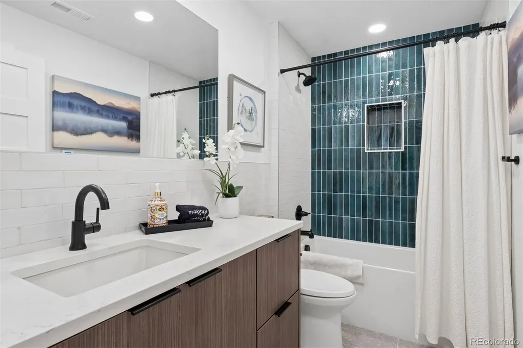 1730 Meade Street Denver CO 80204
