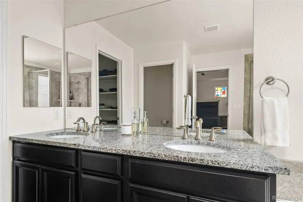19255 W 84th Place Arvada CO 80007